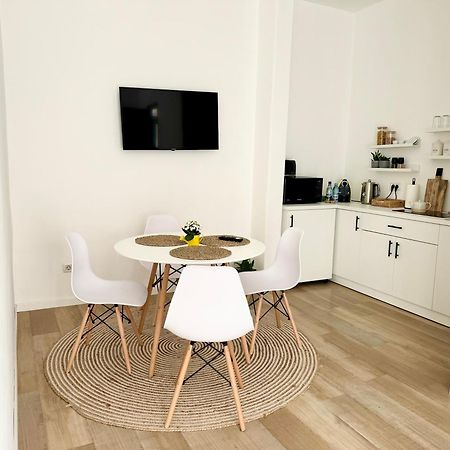Central - Cozy Studio Arad Luaran gambar