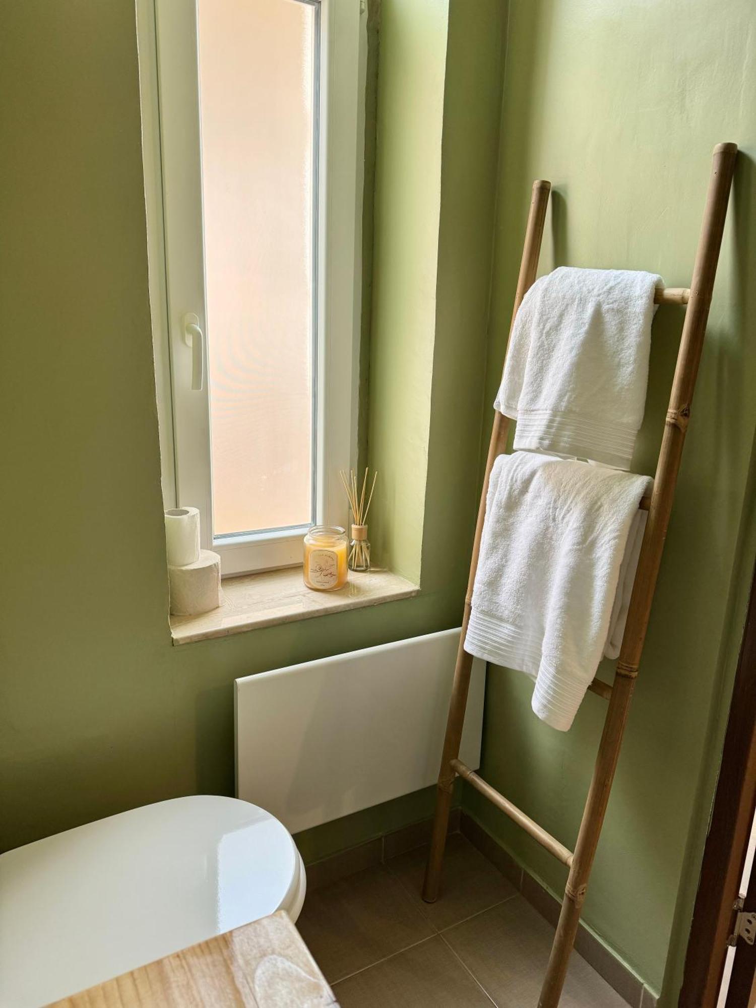 Central - Cozy Studio Arad Luaran gambar